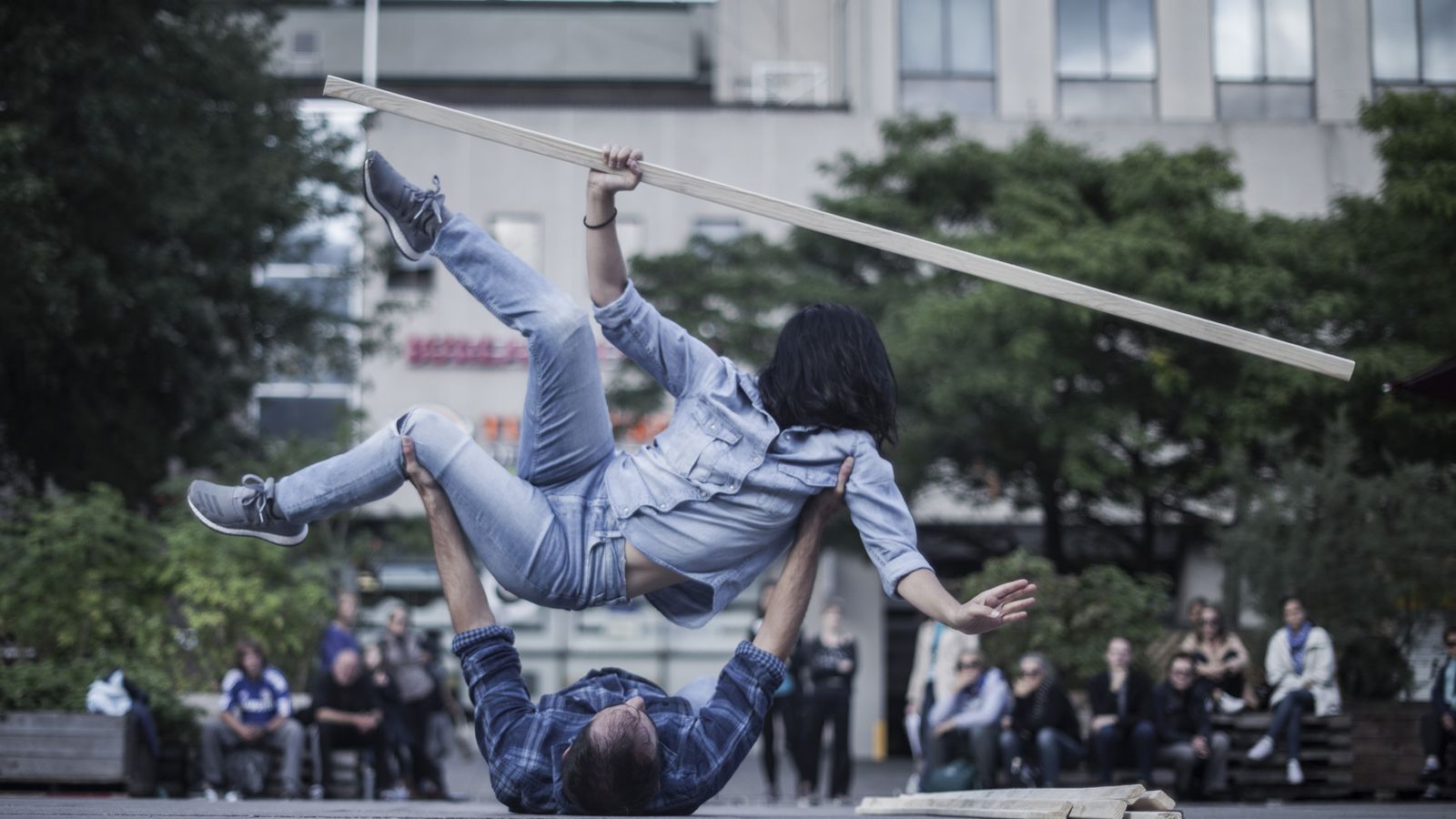 Los canarios Daniel Abreu y Carmen Fumero en 'Más o menos inquietos'.