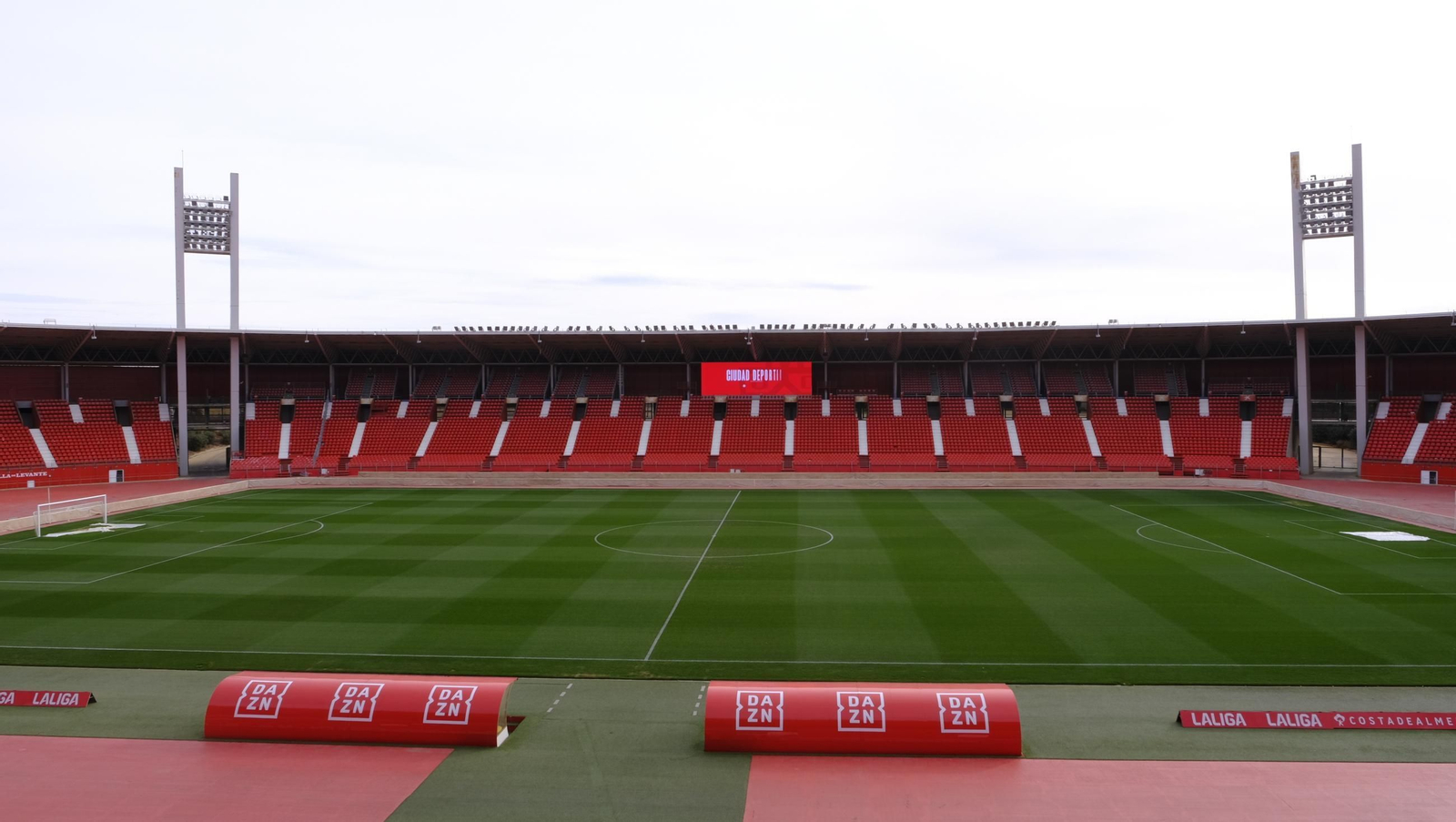 Presentación de la futura Ciudad Deportiva de la U.D. Almería, en imágenes