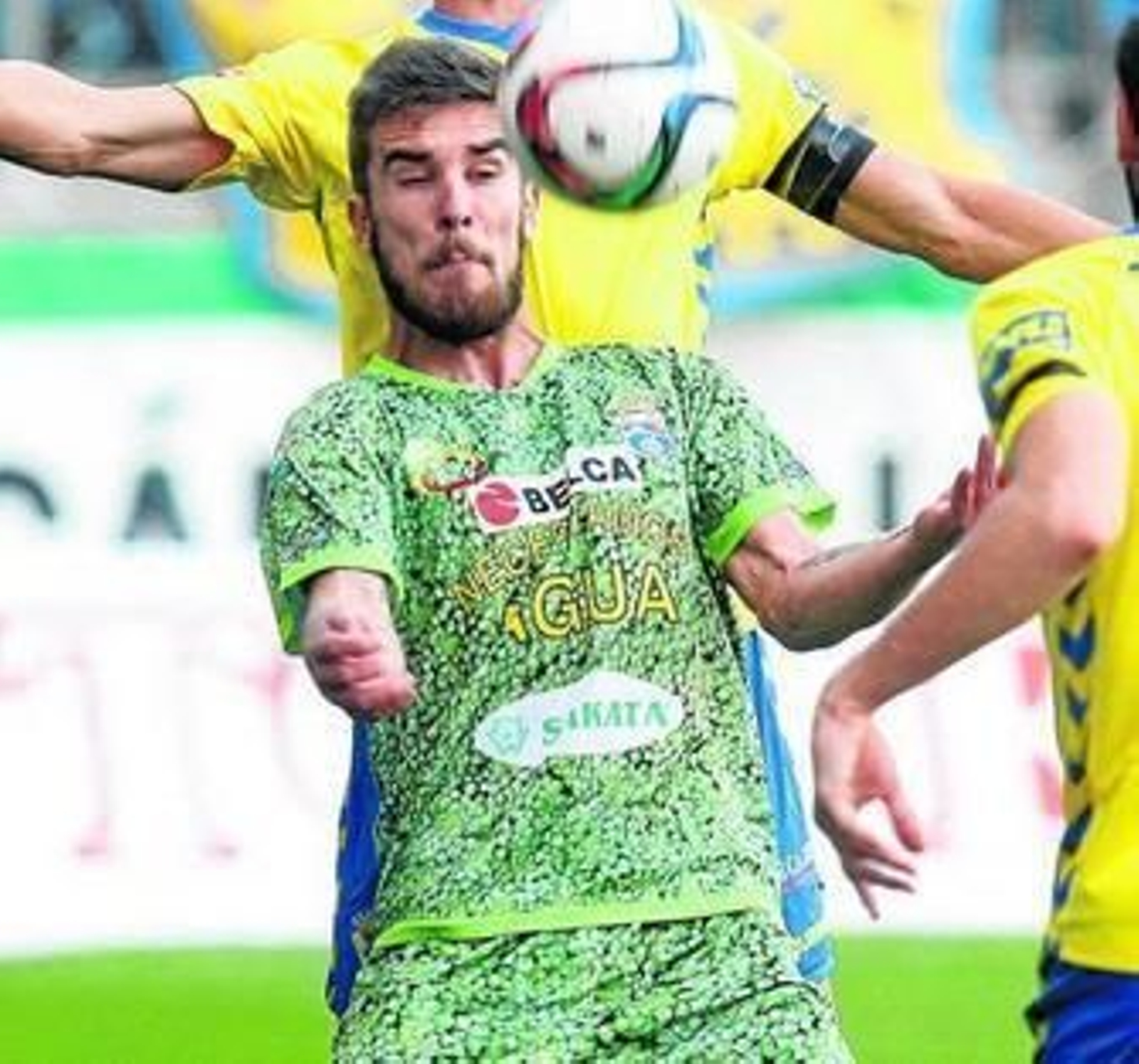 El delantero algecireño de La Hoya, Francis Ferrón.