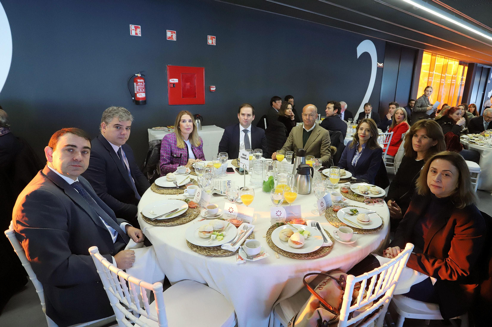 Imágenes de los invitados a la conferencia y desayuno-coloquio con Antonio Sanz en el Foro Joly Andalucía