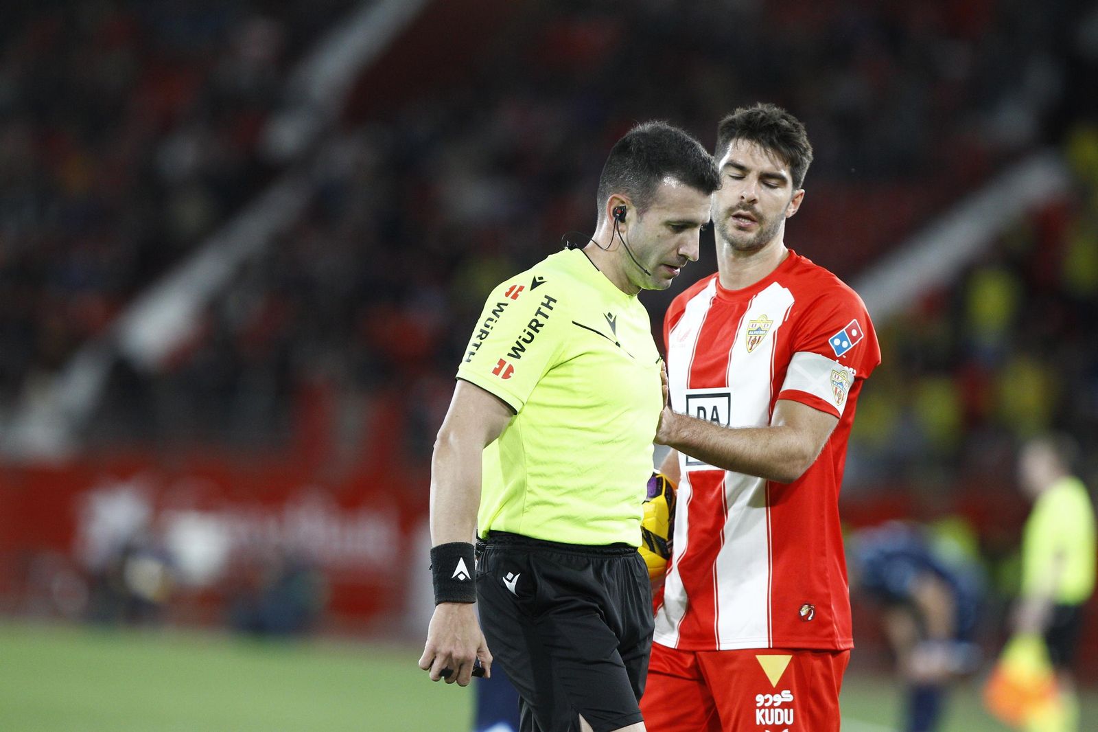 La U.D. Almería empata a uno contra el Cádiz y es campeón de invierno, en imágenes