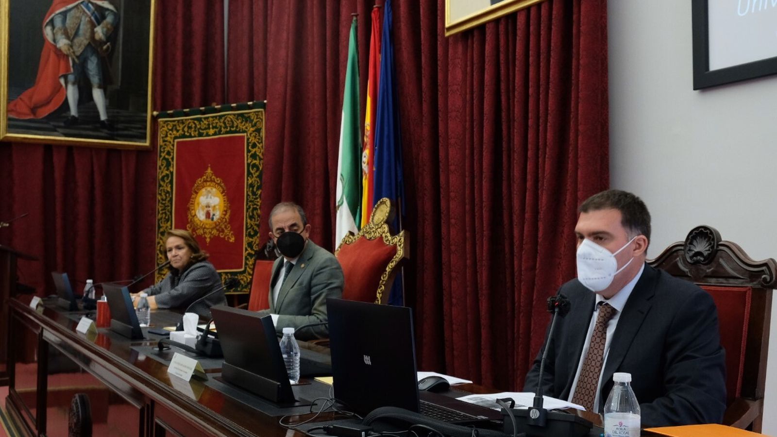 Un momento de la presentación del estudio en el Paraninfo de la US.