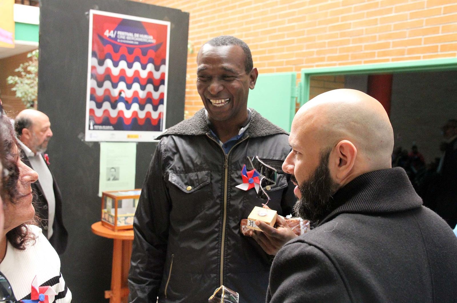 "El Piedra" visita la cárcel de Huelva, en imágenes