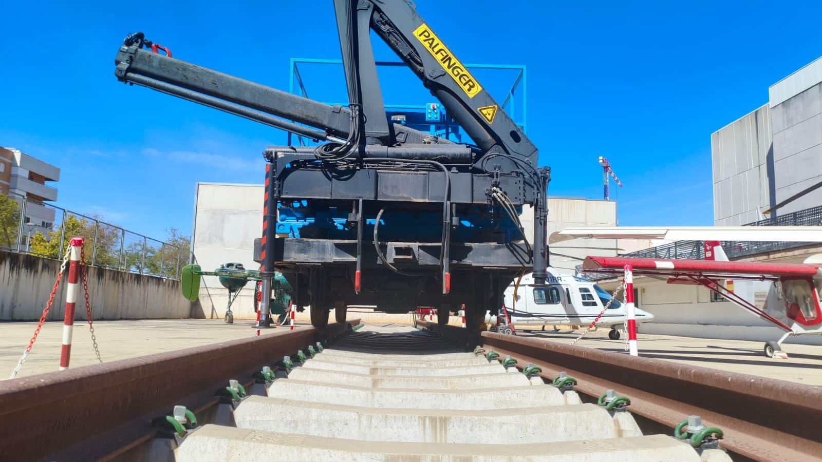 La licencia de conducción de maquinista es un permiso que otorga la Agencia Estatal de Seguridad Ferroviaria.