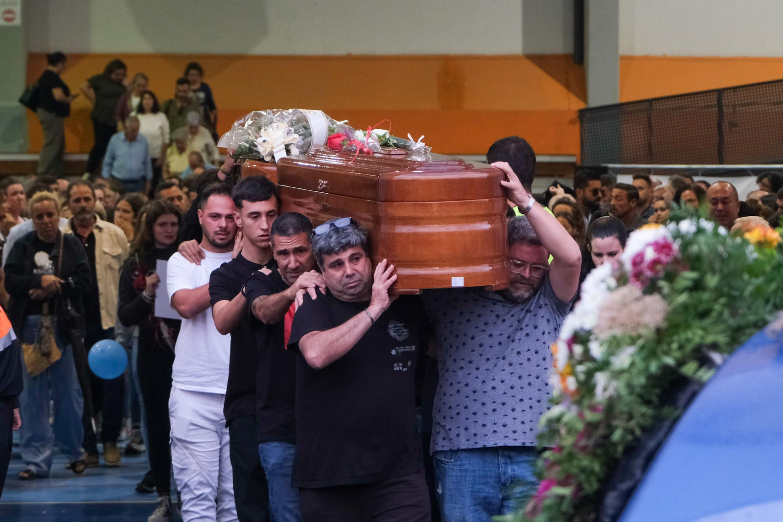 Funeral de la familia fallecida en el incendio de Guillena