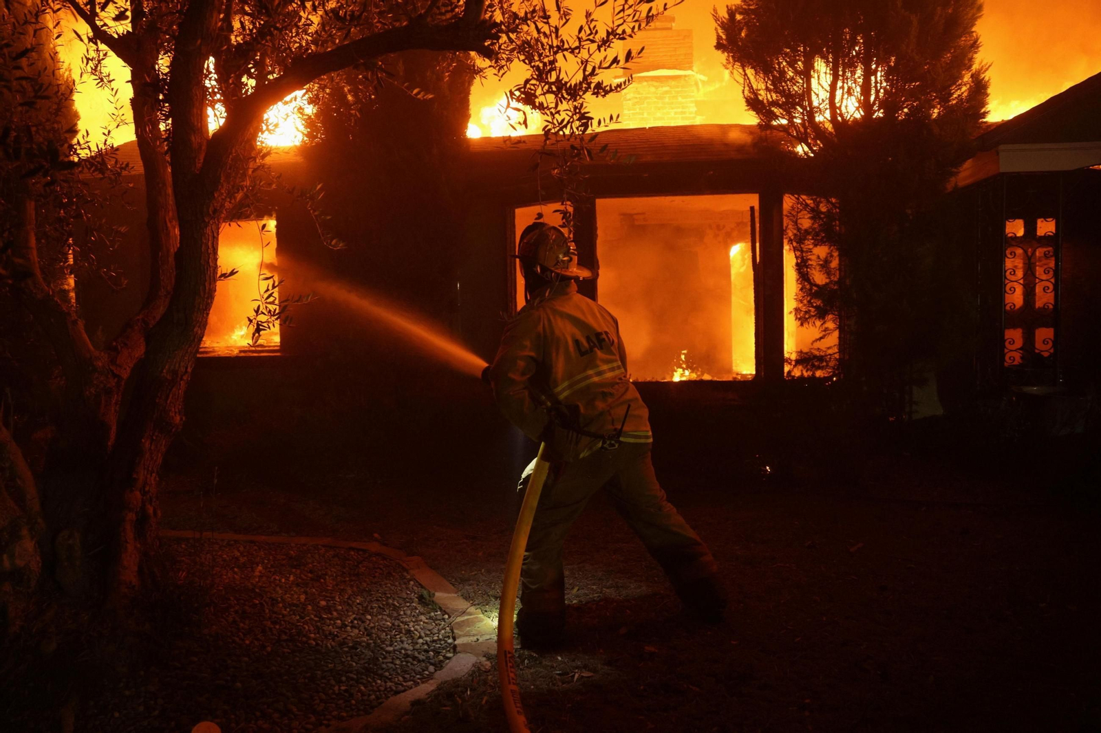 Las impactantes imágenes de los incendios de California