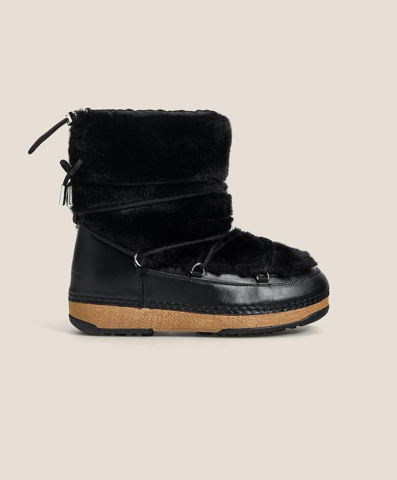Botas de nieve de Oysho.
