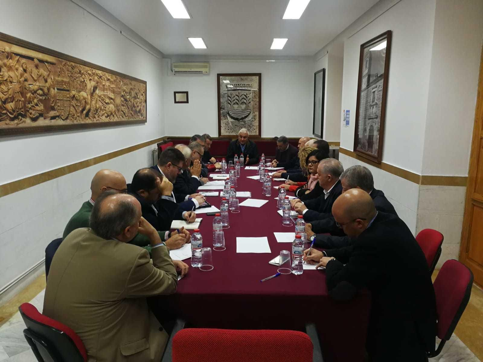 Reunión celebrada en el Ayuntamiento de Vélez Blanco con los presidentes de las Confederaciones Hidrográficas de Guadalquivir y Segura.