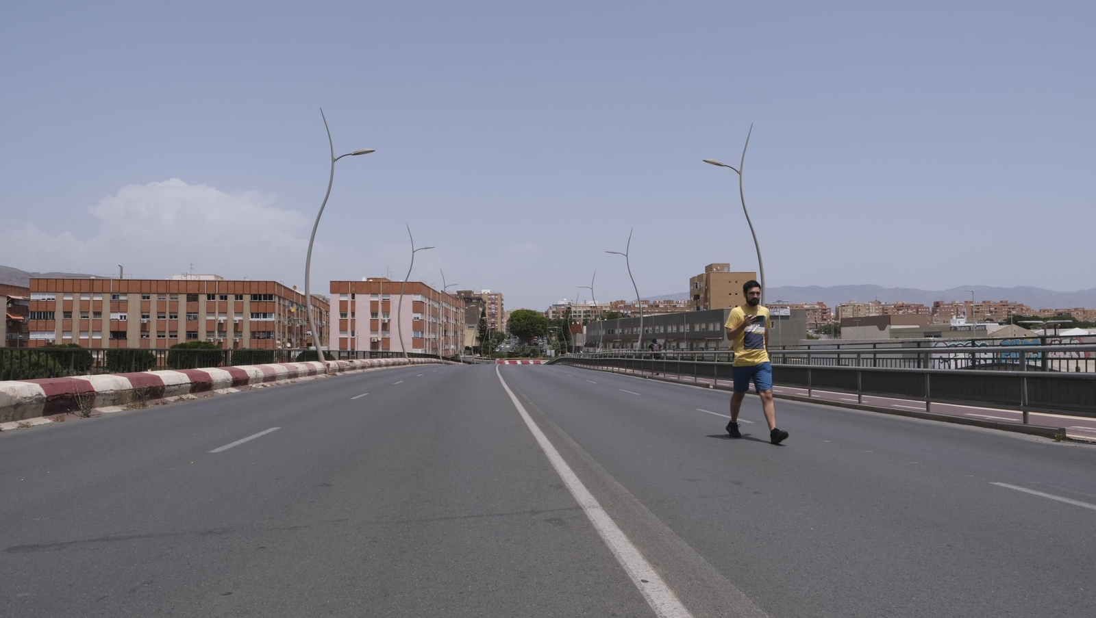 Último día del Puente de la Avenida del Mediterráneo, en imágenes