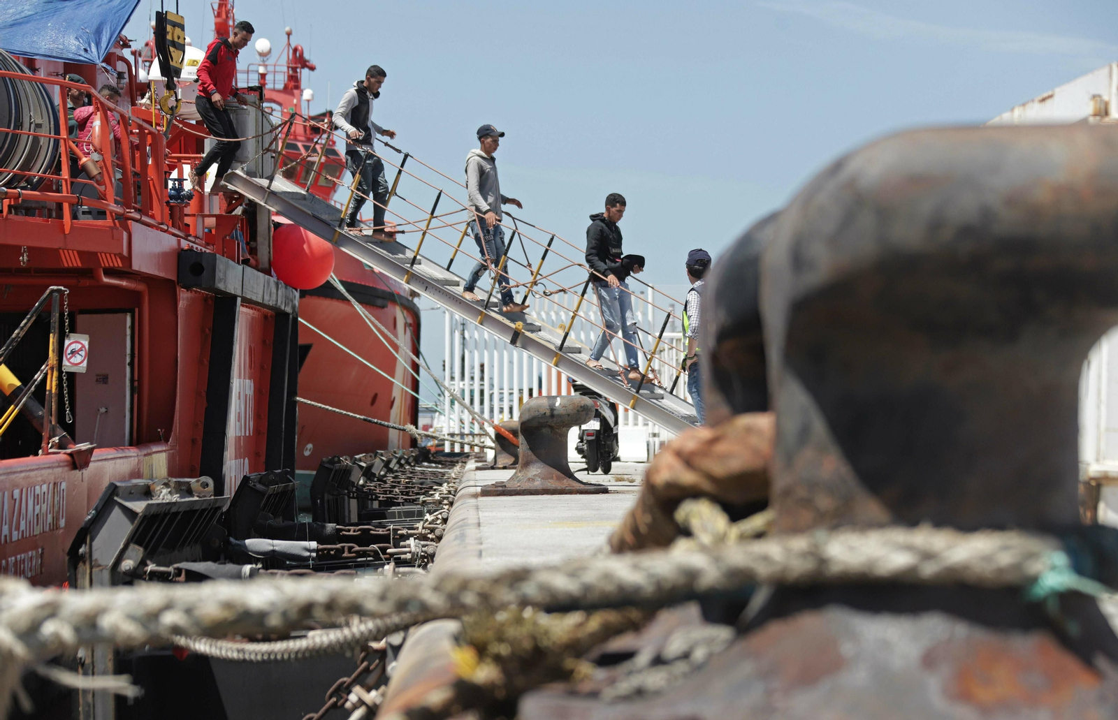 Varias personas llegan a Algeciras tras ser rescatadas por Salvamento Marítimo