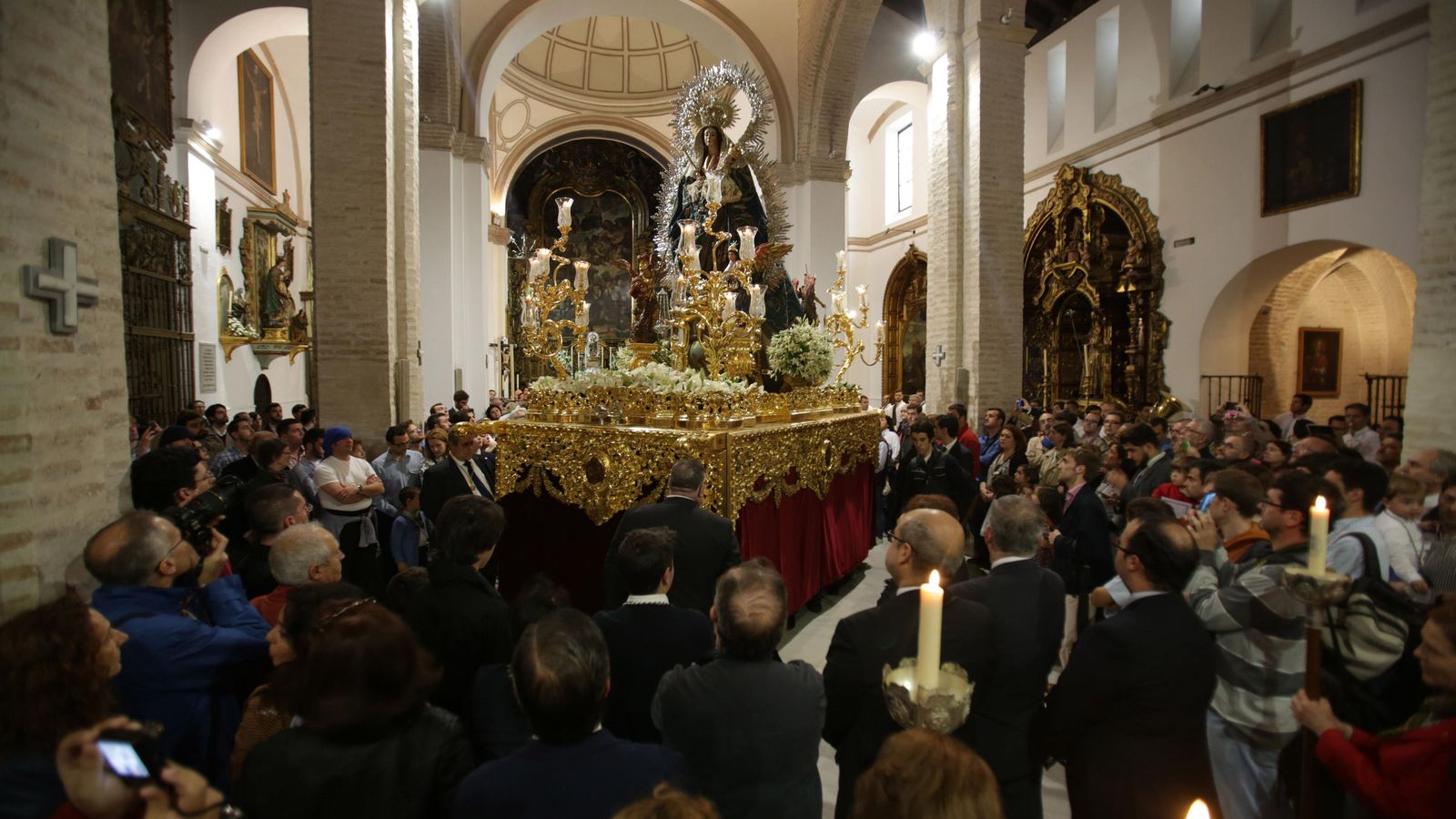 Interior de la Iglesia de San Isidoro.