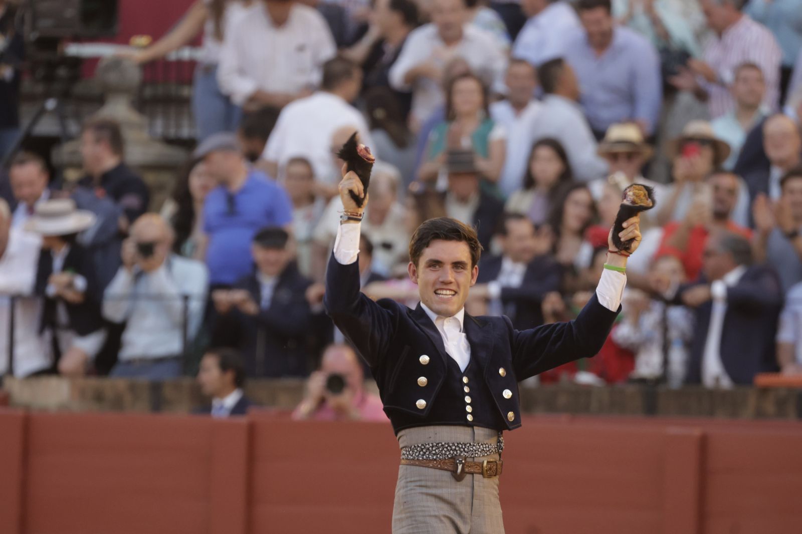 Imágenes de la corrida de rejones en la Maestranza de Sevilla