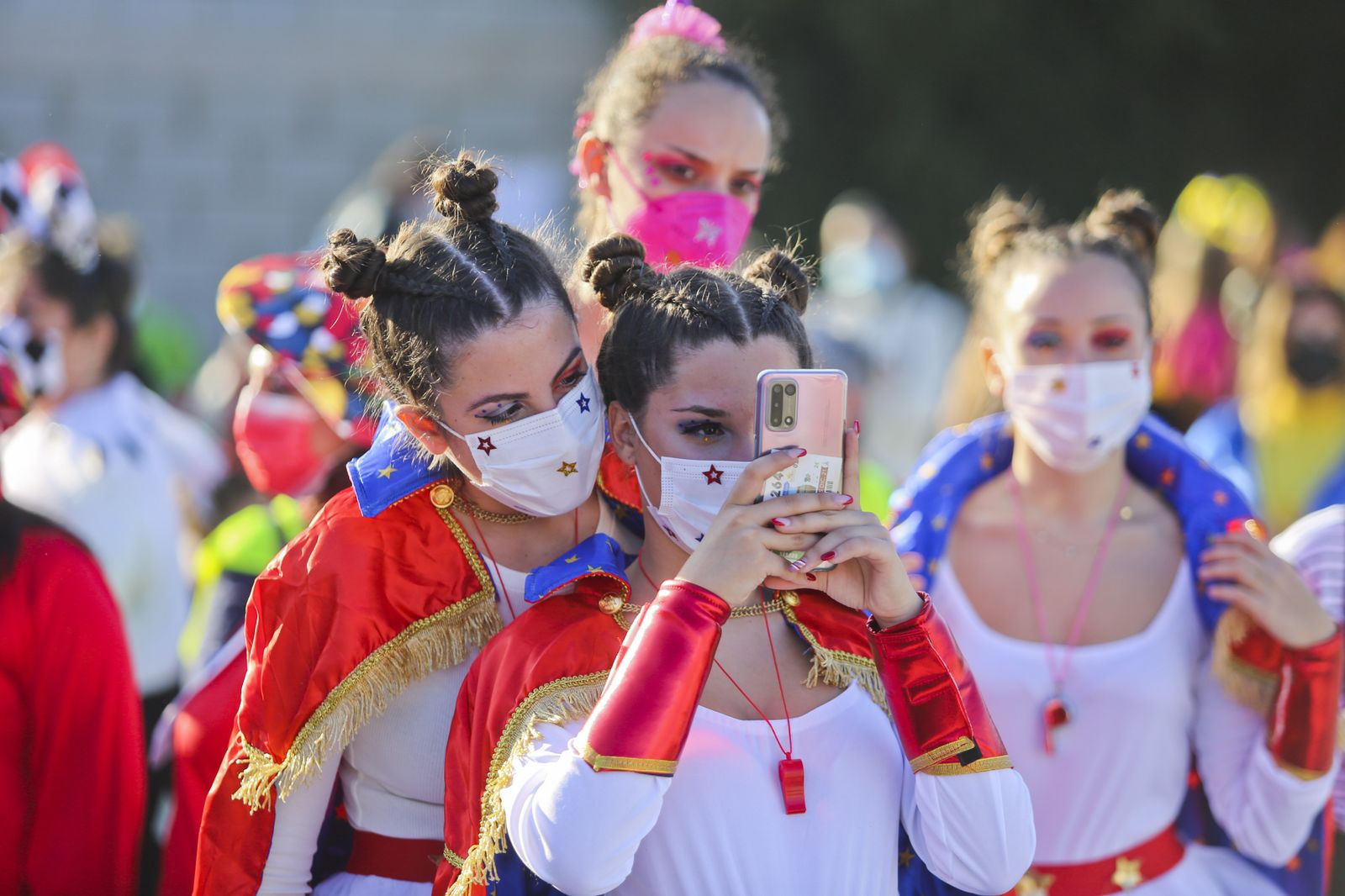 La cabalgata de Reyes recorre Puerto de la Torre, en Málaga, en fotos