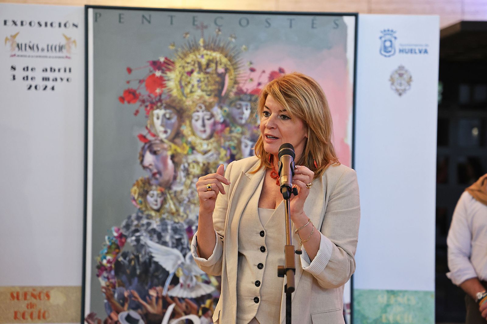 Imágenes de la inauguración de la exposición 'Sueños de Rocío. Carteles de Romería'.