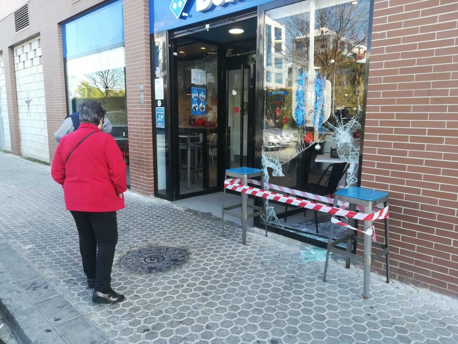 El agujero en el cristal por el que entraron los ladrones