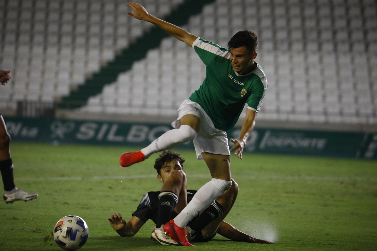 El amistoso entre el Córdoba CF y el Marbella, en imágenes
