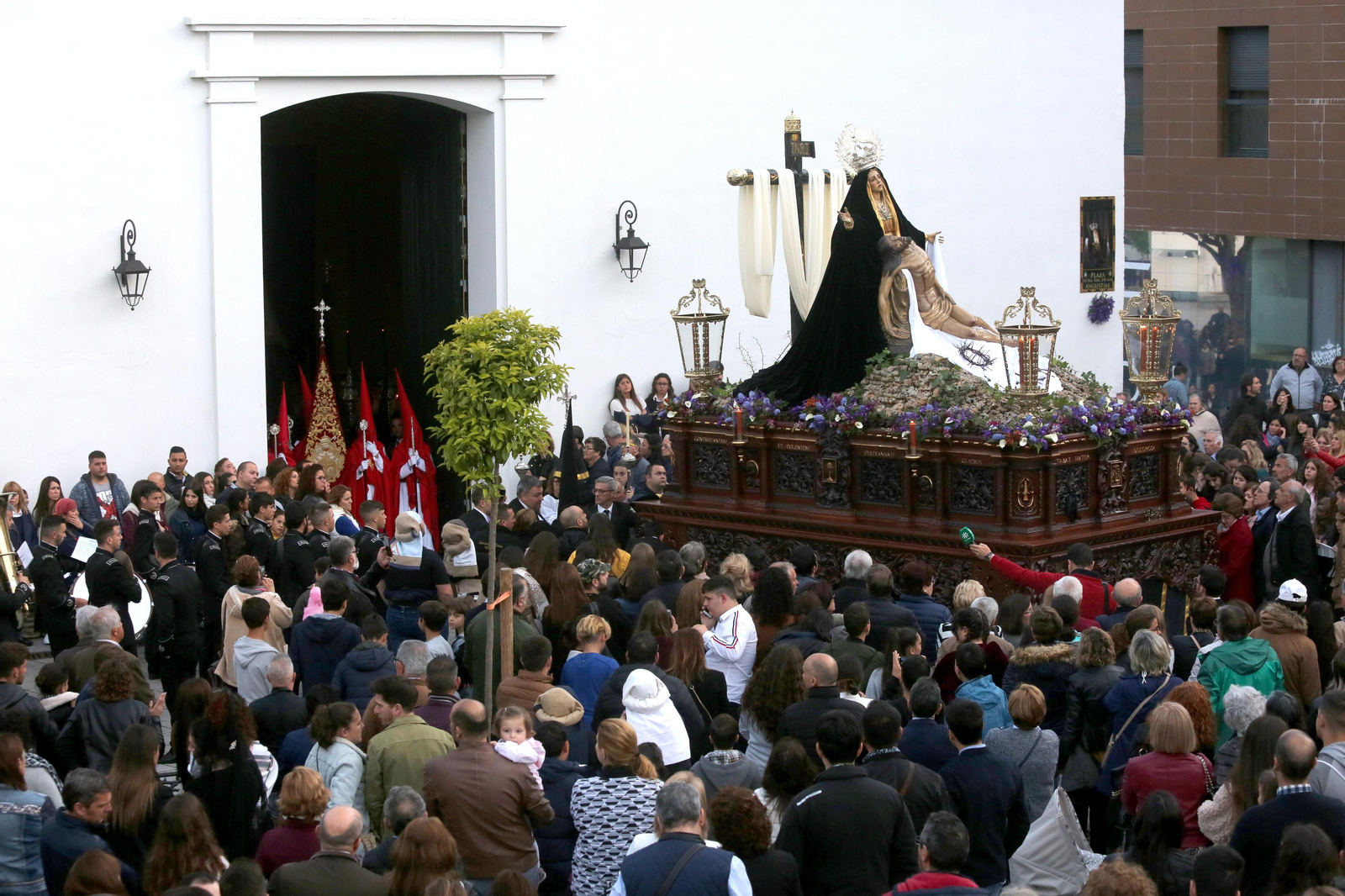 Imágenes de la Hermandad de Nuestra Señora de las Angustias, Santo Entierro de Cristo y Soledad de María