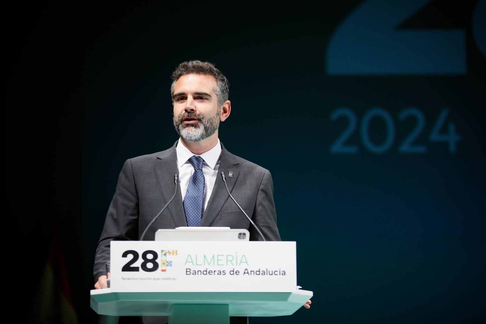 Imágenes de las entregas de las banderas de Andalucía