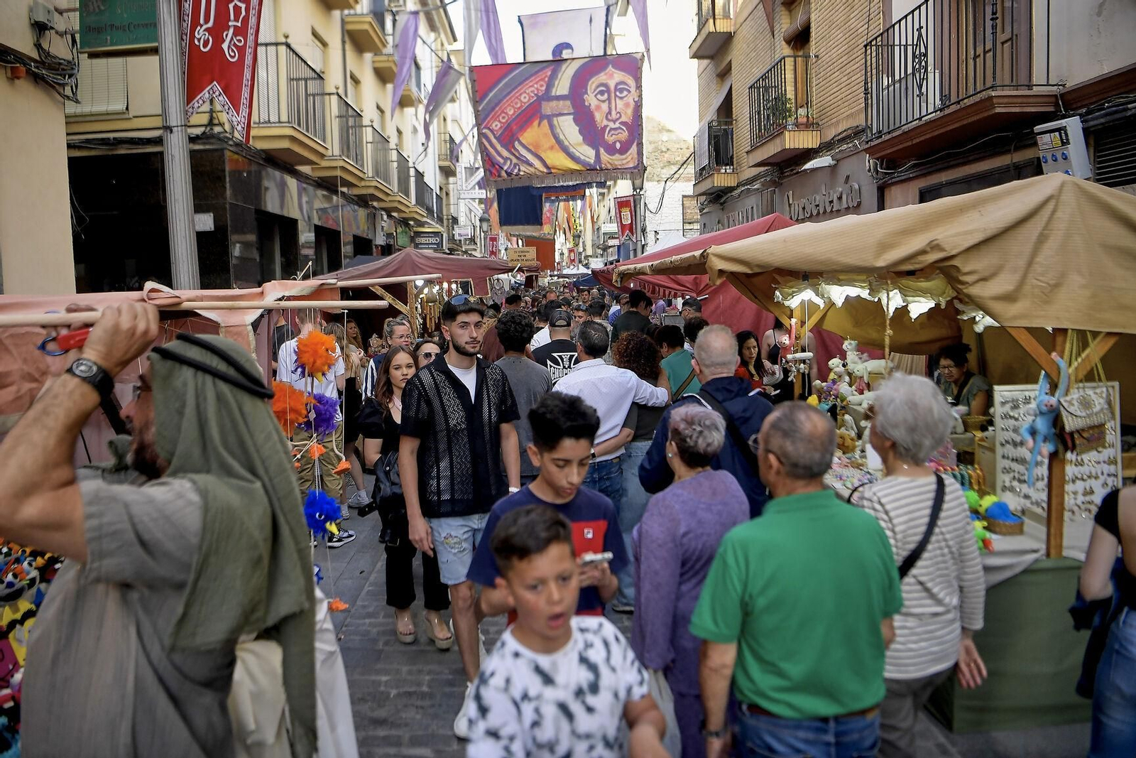 Fotos: Cristóbal Colón y los Reyes Católicos inauguran las Capitulaciones de Santa Fe