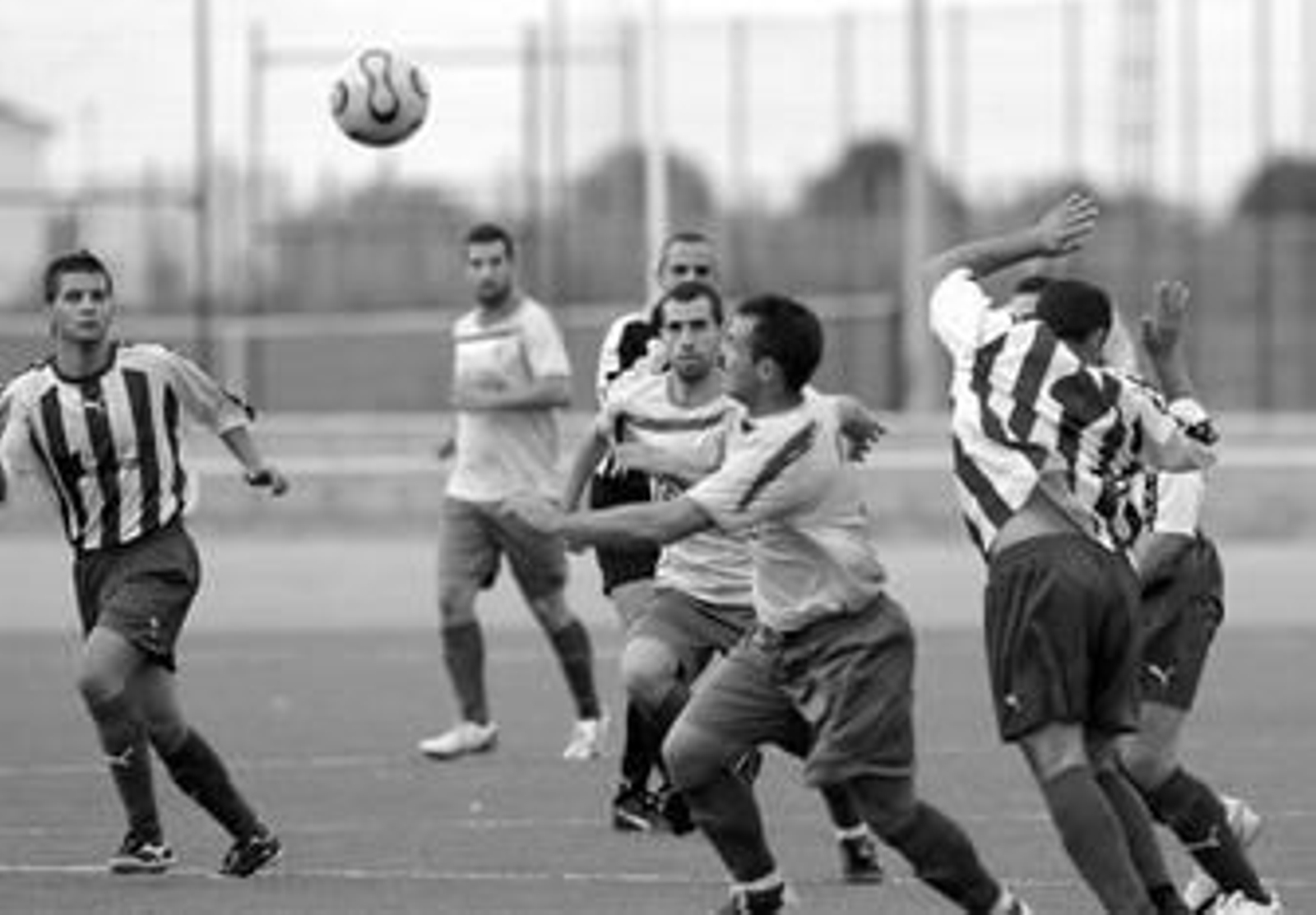 Apenas hubo ocasiones en el derbi entre San Juan y Moguer.