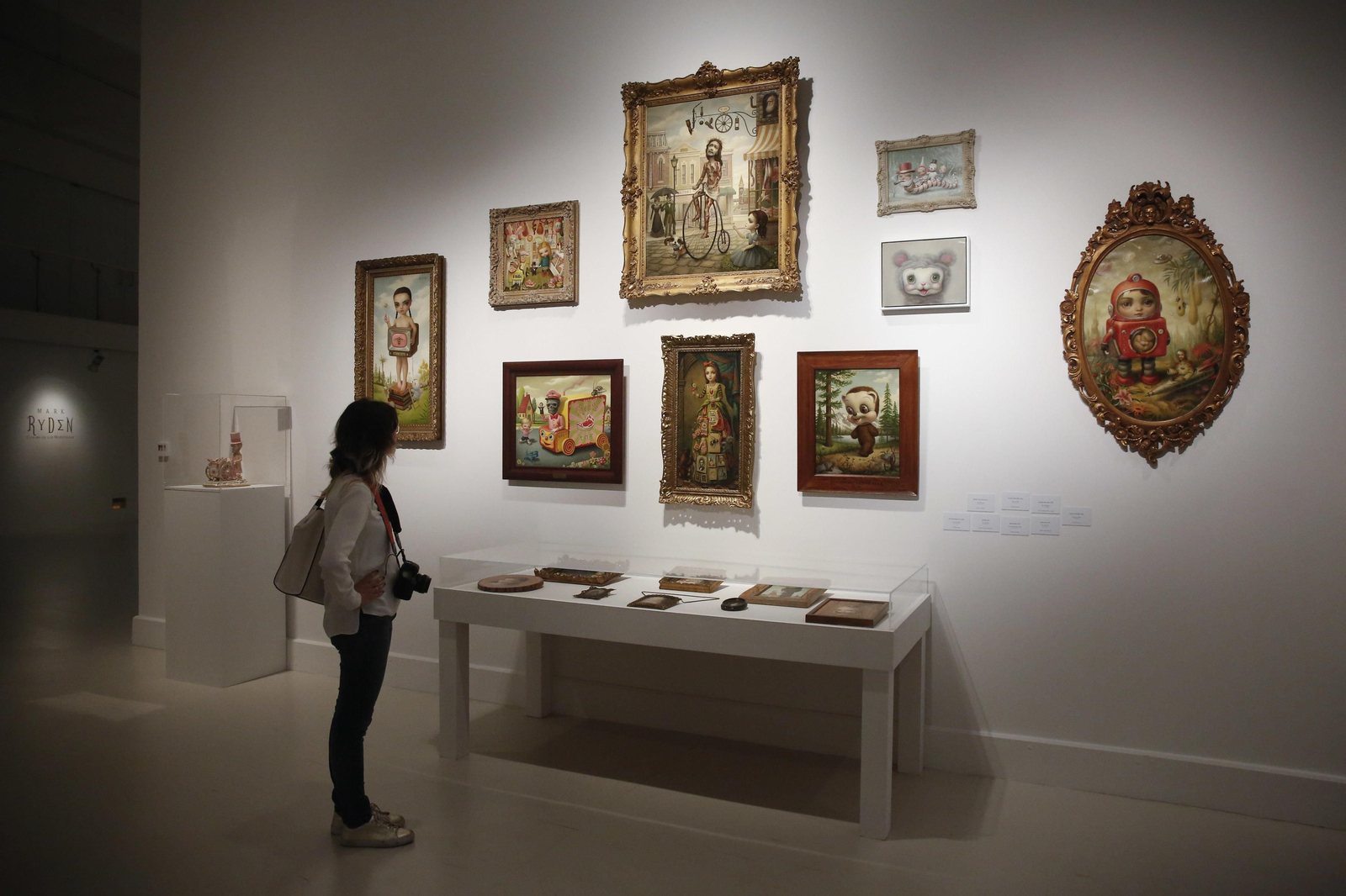 'Cámara de las maravillas', la exposición restrospectiva de Mark Ryden en el CAC