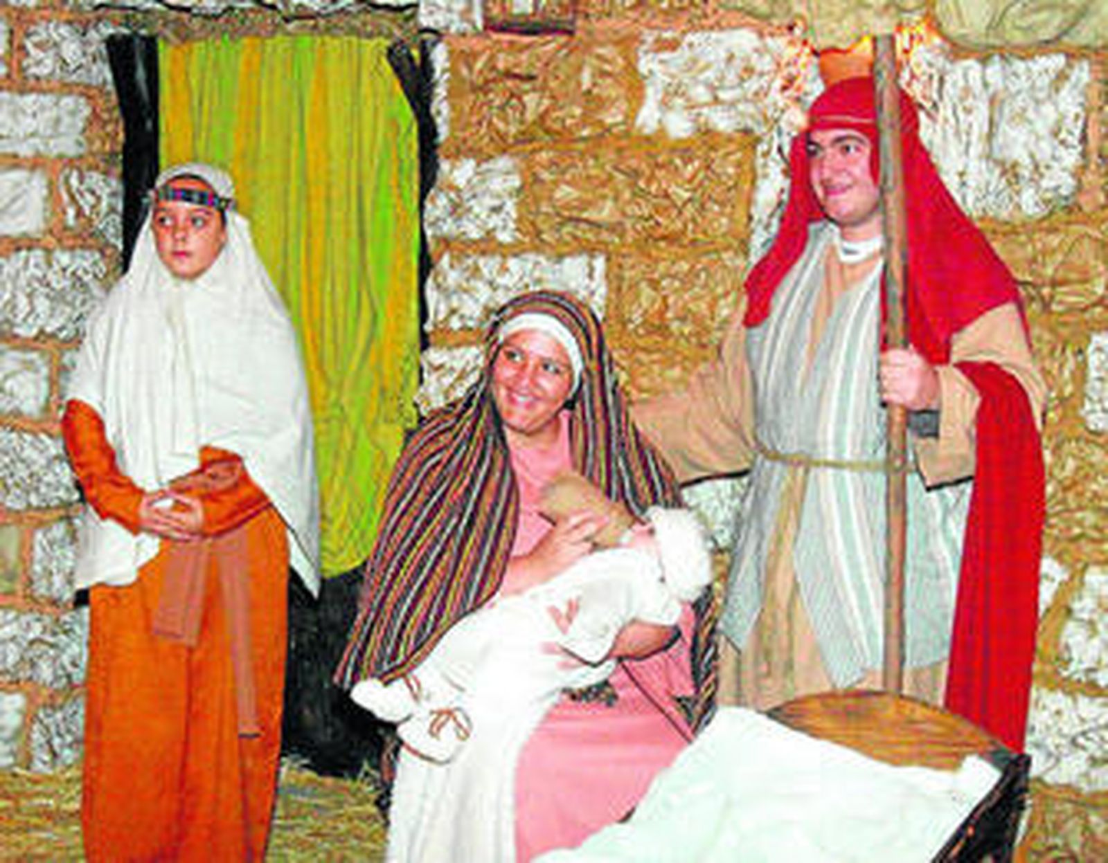 Las escenas son representadas por vecinos de Corrales de todas las edades.