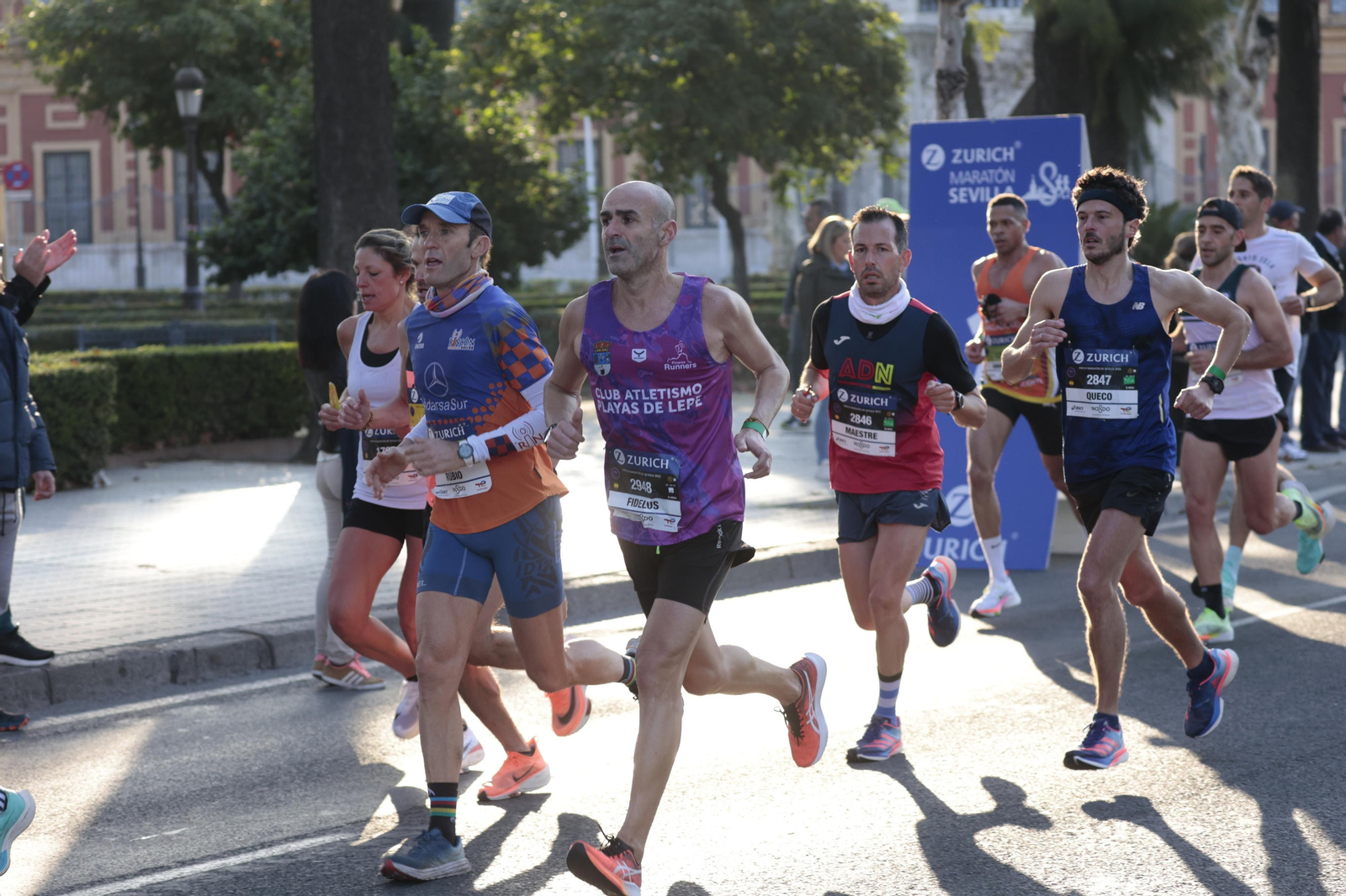 Las imágenes de la Maratón de Sevilla 2022 (12)
