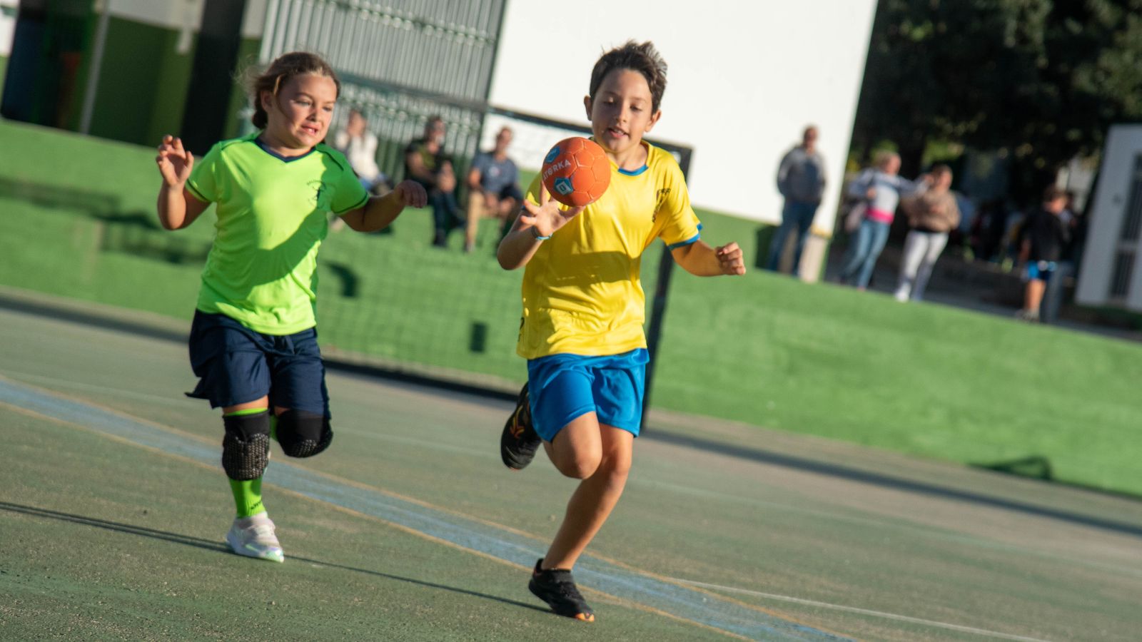 La fotos de los Juegos Municipales de Balonmano en el colegio Los Pinos