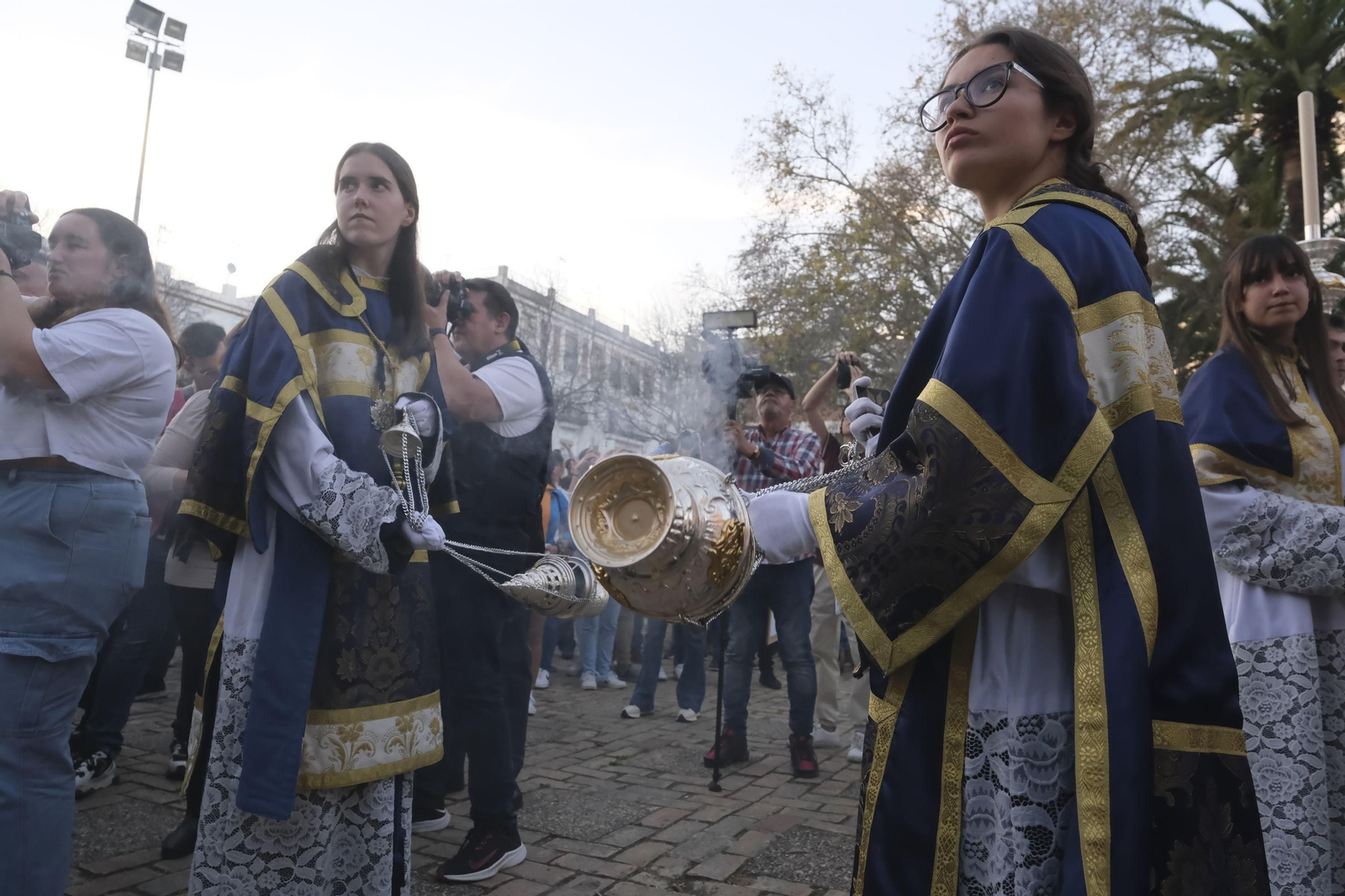 La procesión del Señor de la Bondad de Córdoba, en imágenes
