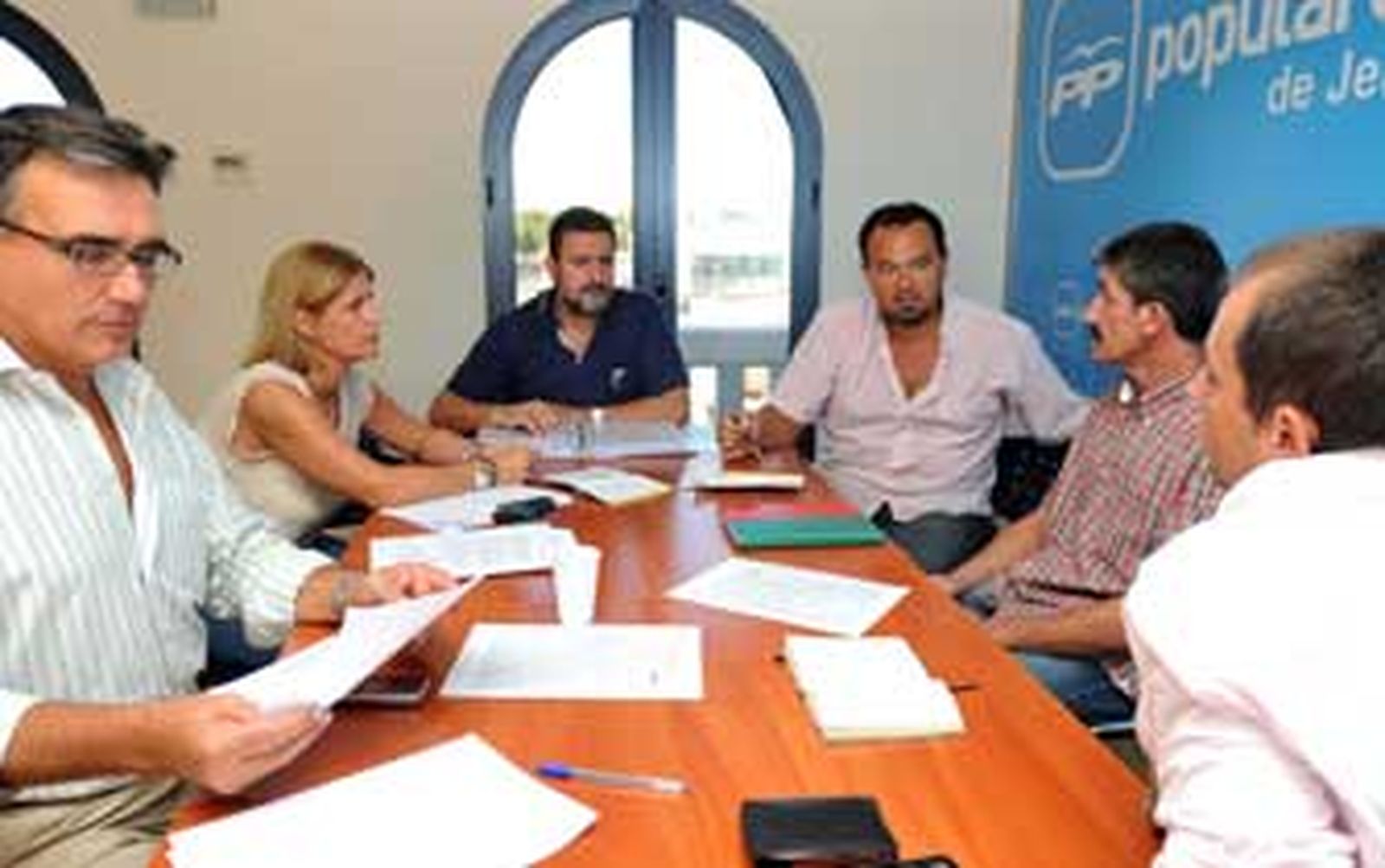 La huelga de los autobuses será indefinida si continúa el impago