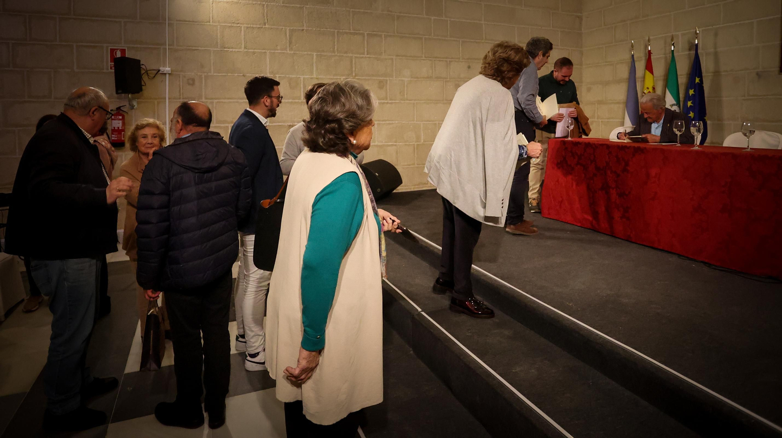 Presentación del nuevo libro de Francisco Bejarano 'Contra el Júbilo' en imágenes