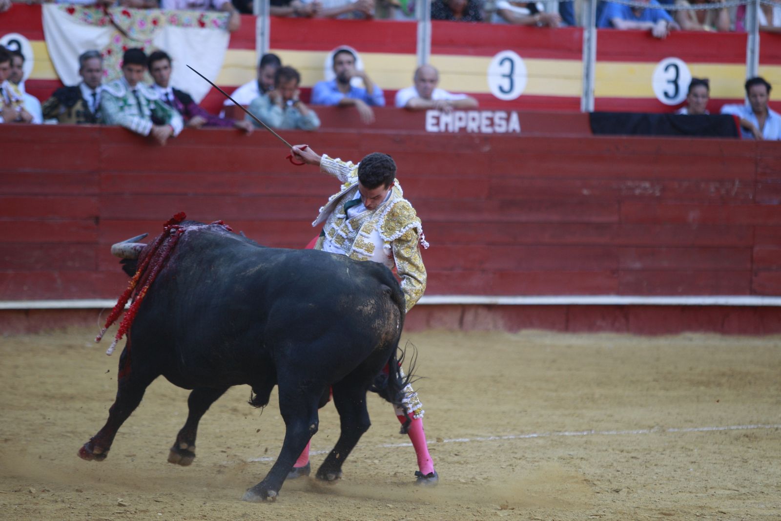Imágenes de la corrida de toros del jueves en la Feria de Almería 2024