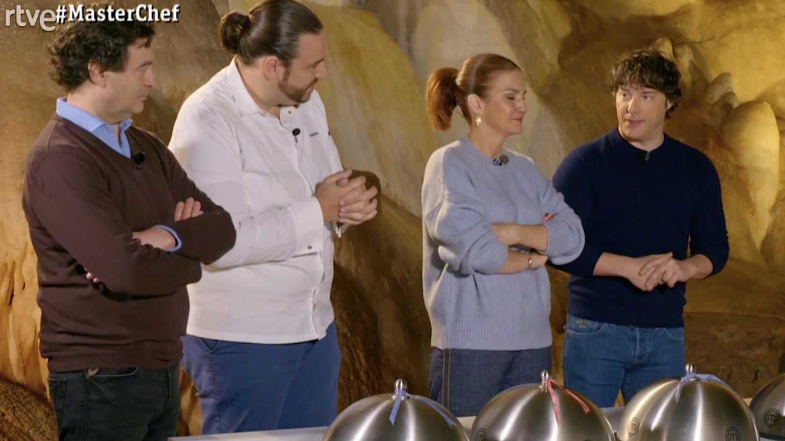 Presentación del menú de categoría de Xanty Elías que debían elaborar los concursantes