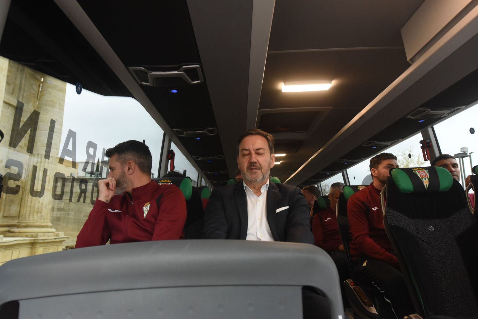 Las mejores fotos de la presentación del nuevo autobús del Córdoba CF