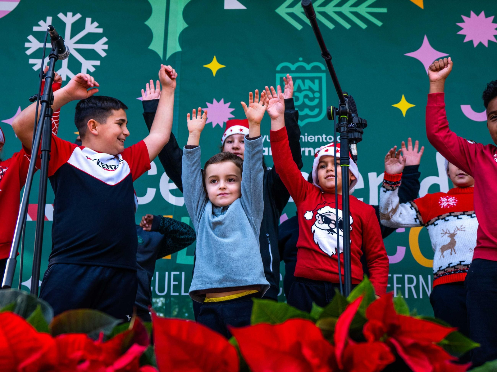 El Certamen de Villancicos de los colegios públicos de San Fernando, en imágenes