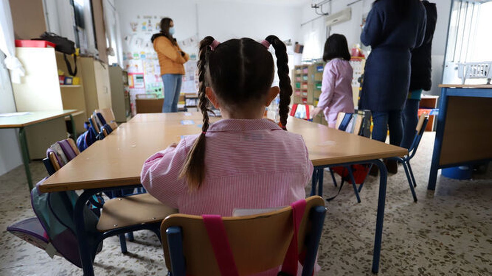 Una menor en un colegio