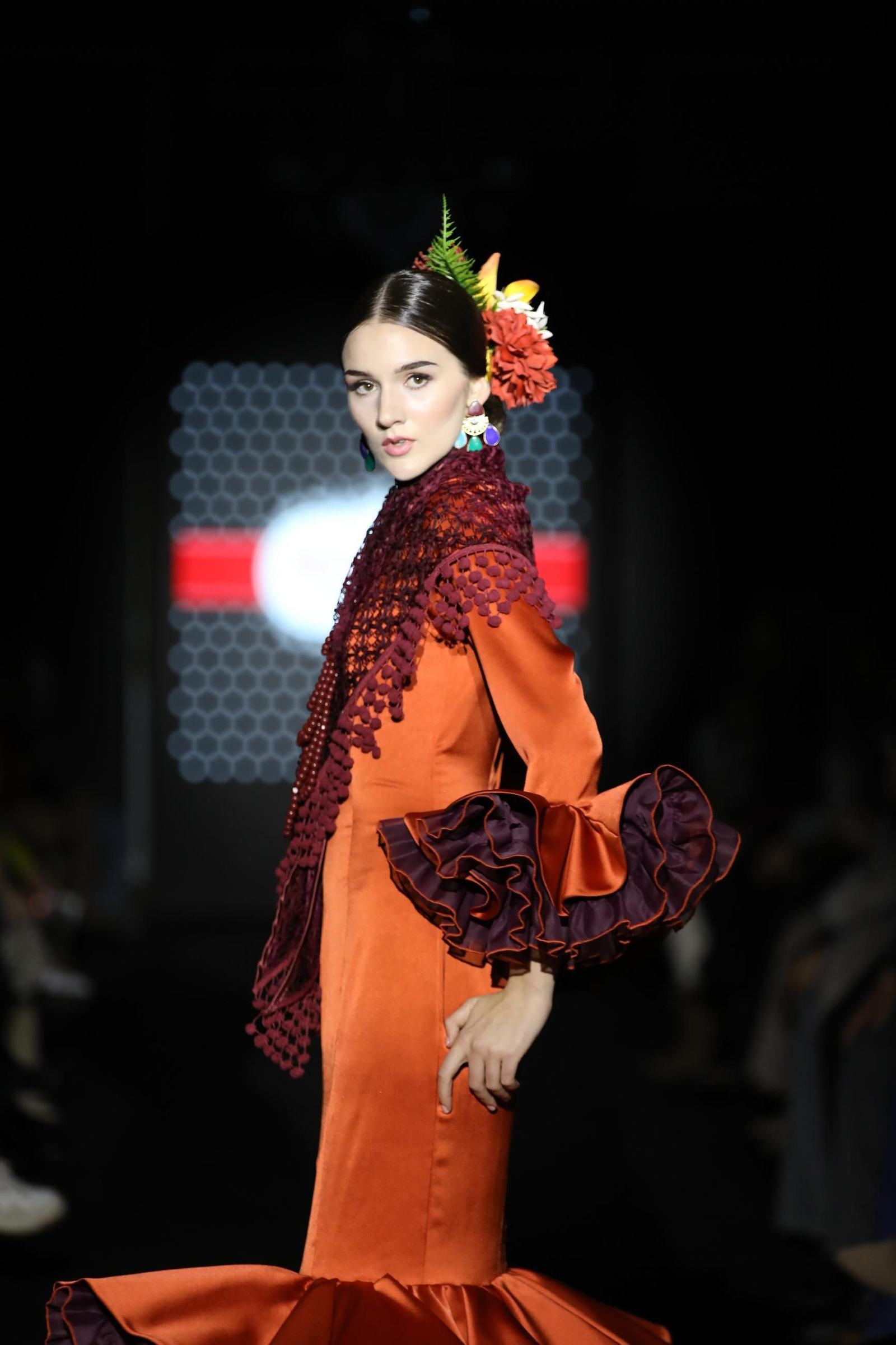 Los trajes de flamenca más en tendencia vistos en la Pasarela Flamenca Granada 2025