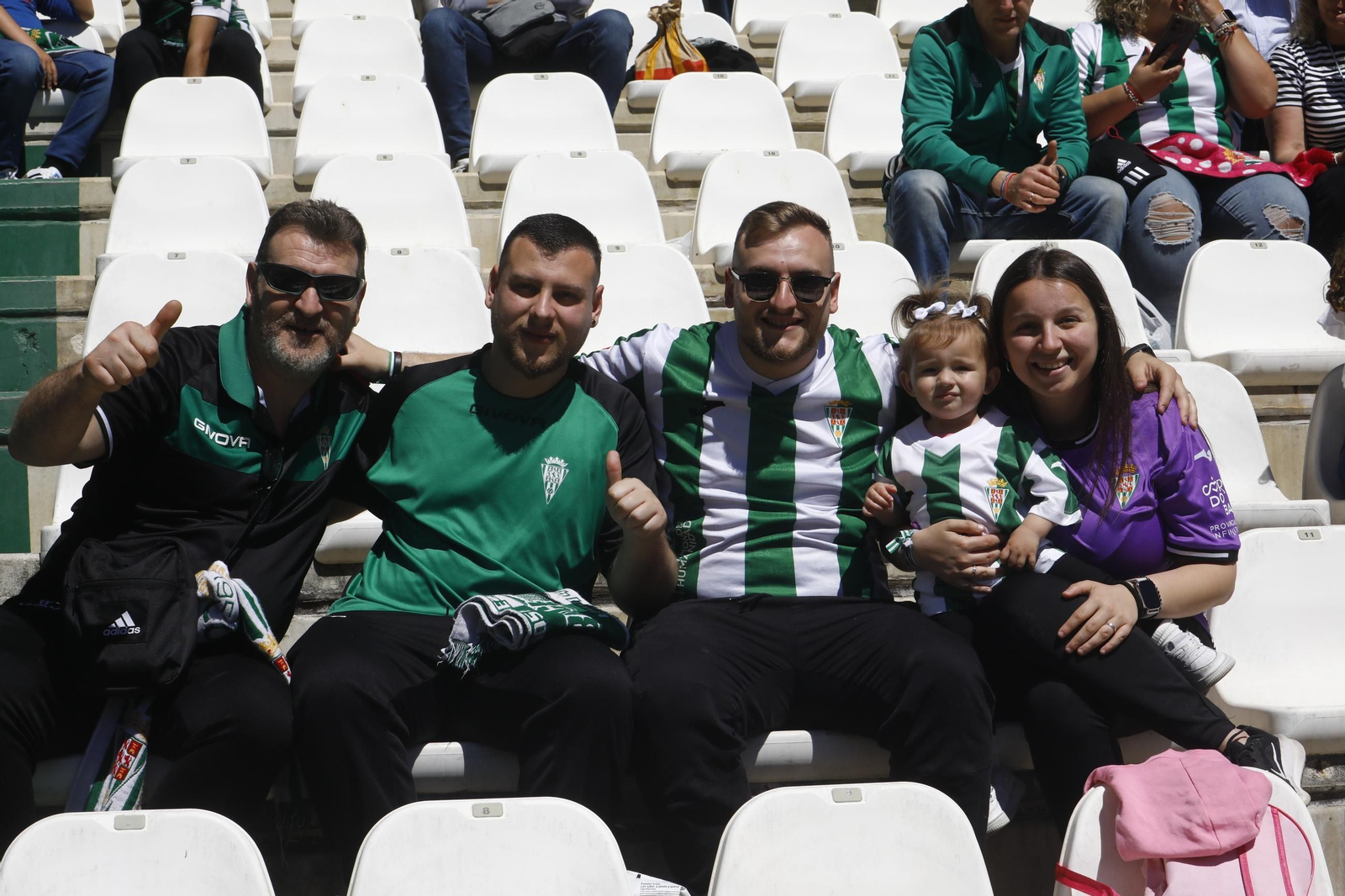 Las fotos del ambiente en El Arcángel para el Córdoba CF - Elche