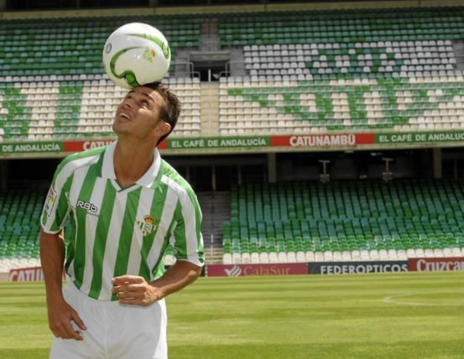 El Betis presenta a sus nuevos fichajes
