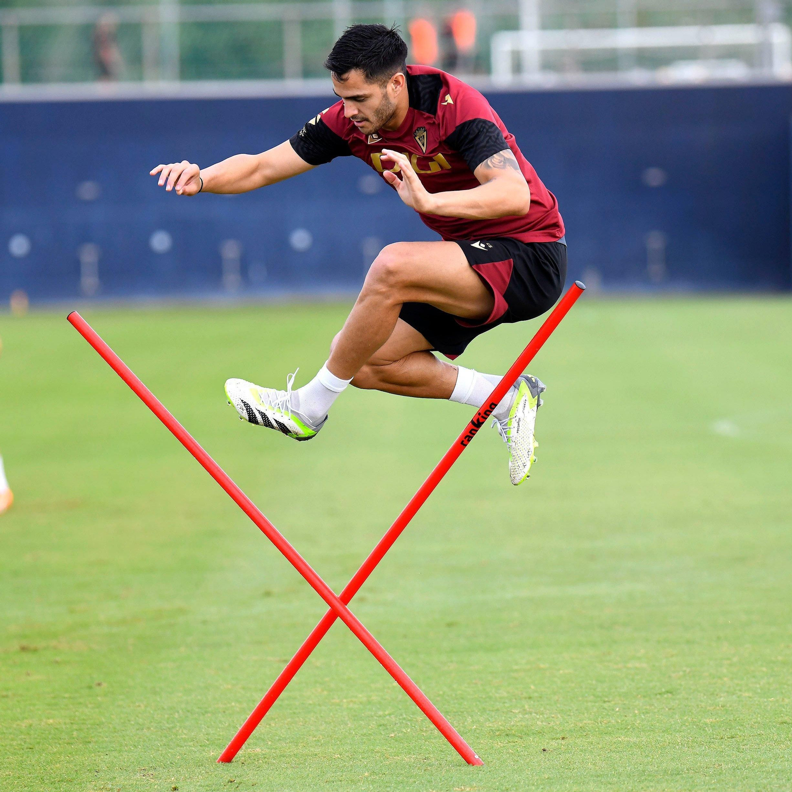 Maxi Gómez regresa a Mestalla pero como jugador del Cádiz.