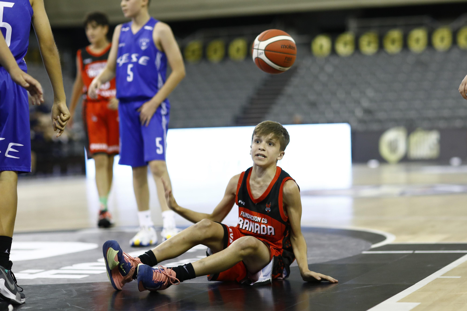 Encuéntrate en el partido del Fundación CB Granada de minibasket