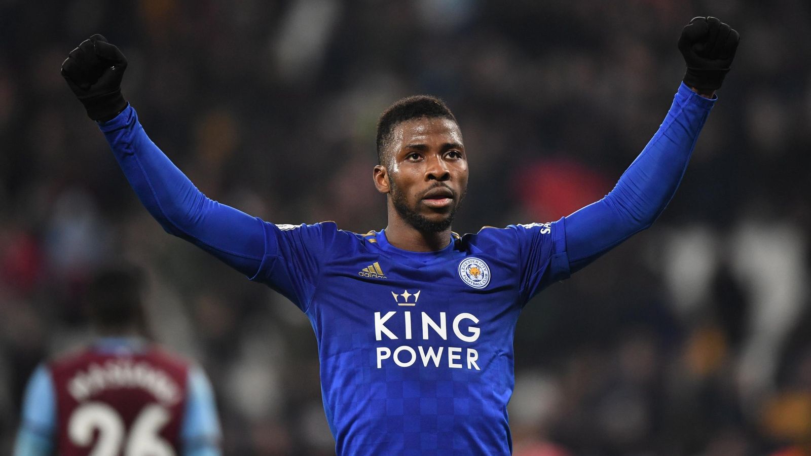 Iheanacho celebrando un gol con el Leicester City.