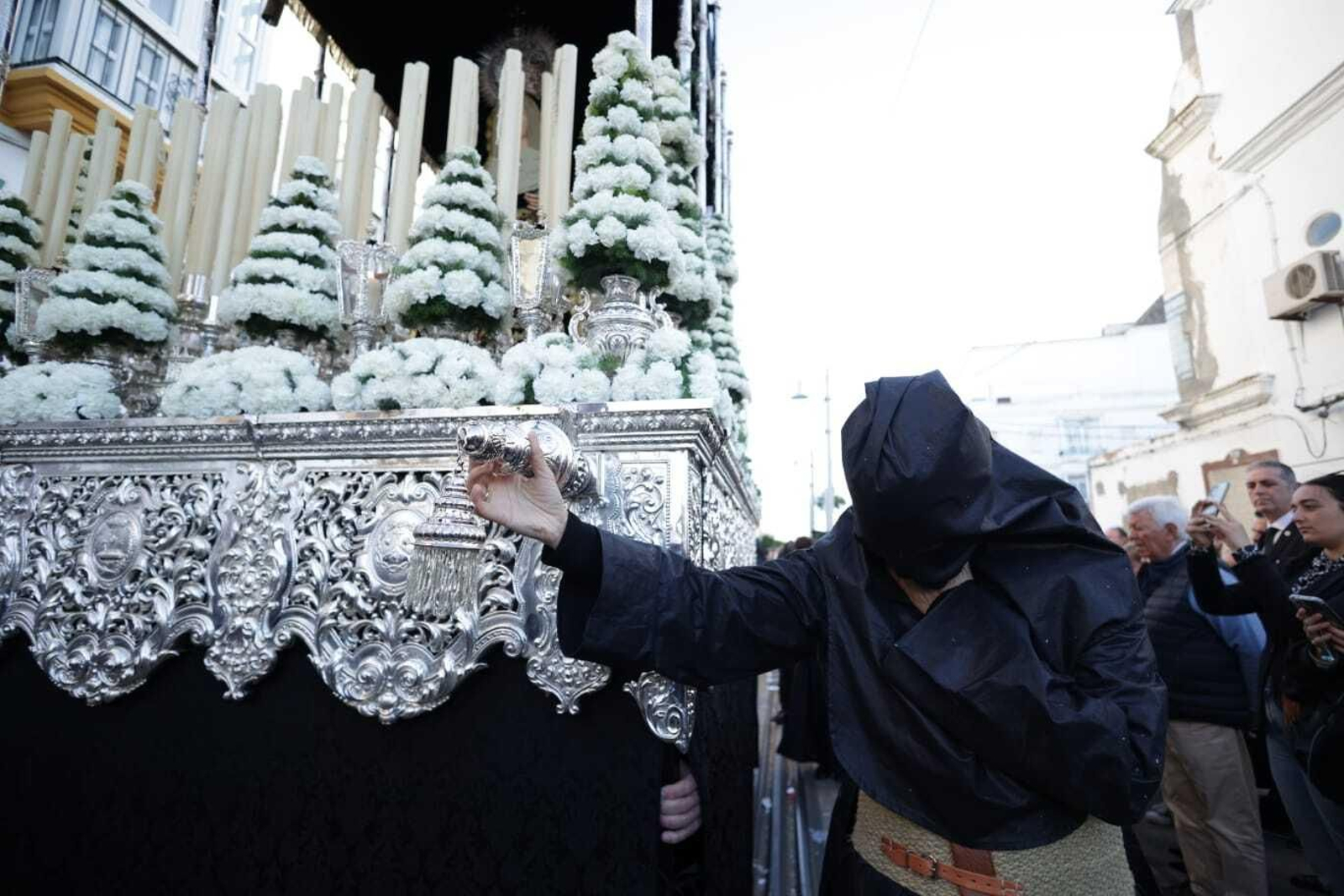Las imágenes de la procesión del Santo Entierro de la Semana Santa de San Fernando 2023