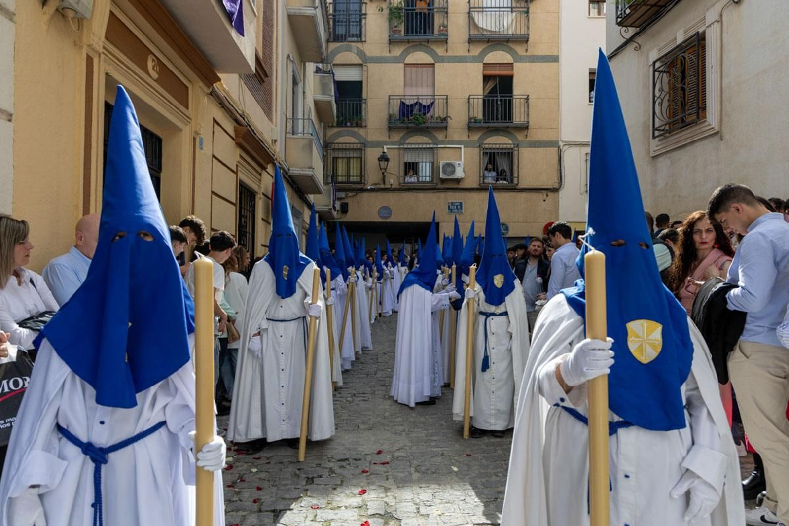 Los jiennenses arropan a las tres cofradías de la tarde en un Domingo de Ramos más caluroso de lo esperado (I)