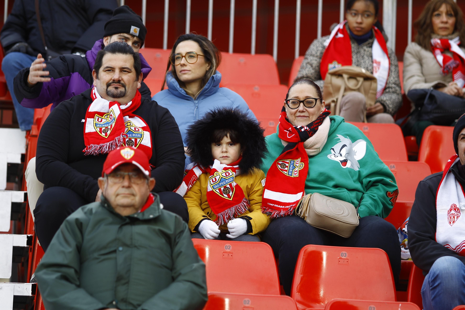 Imágenes del partido de fútbol U.D. Almería-Real Betis Balompié