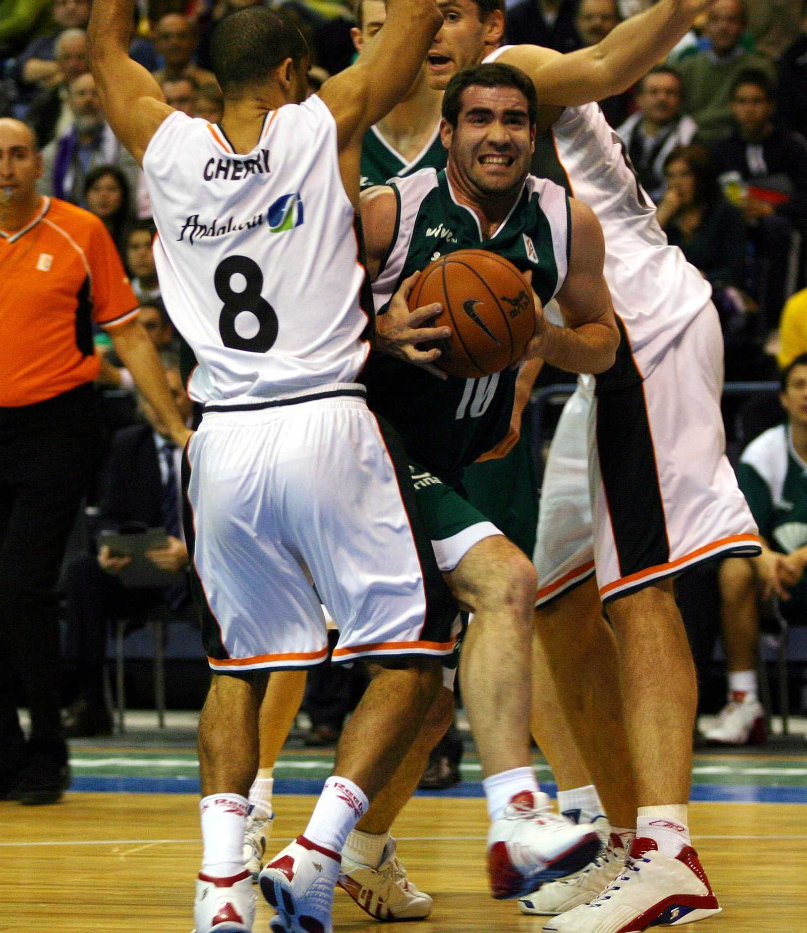 La carrera de Carlos Cabezas, en fotos