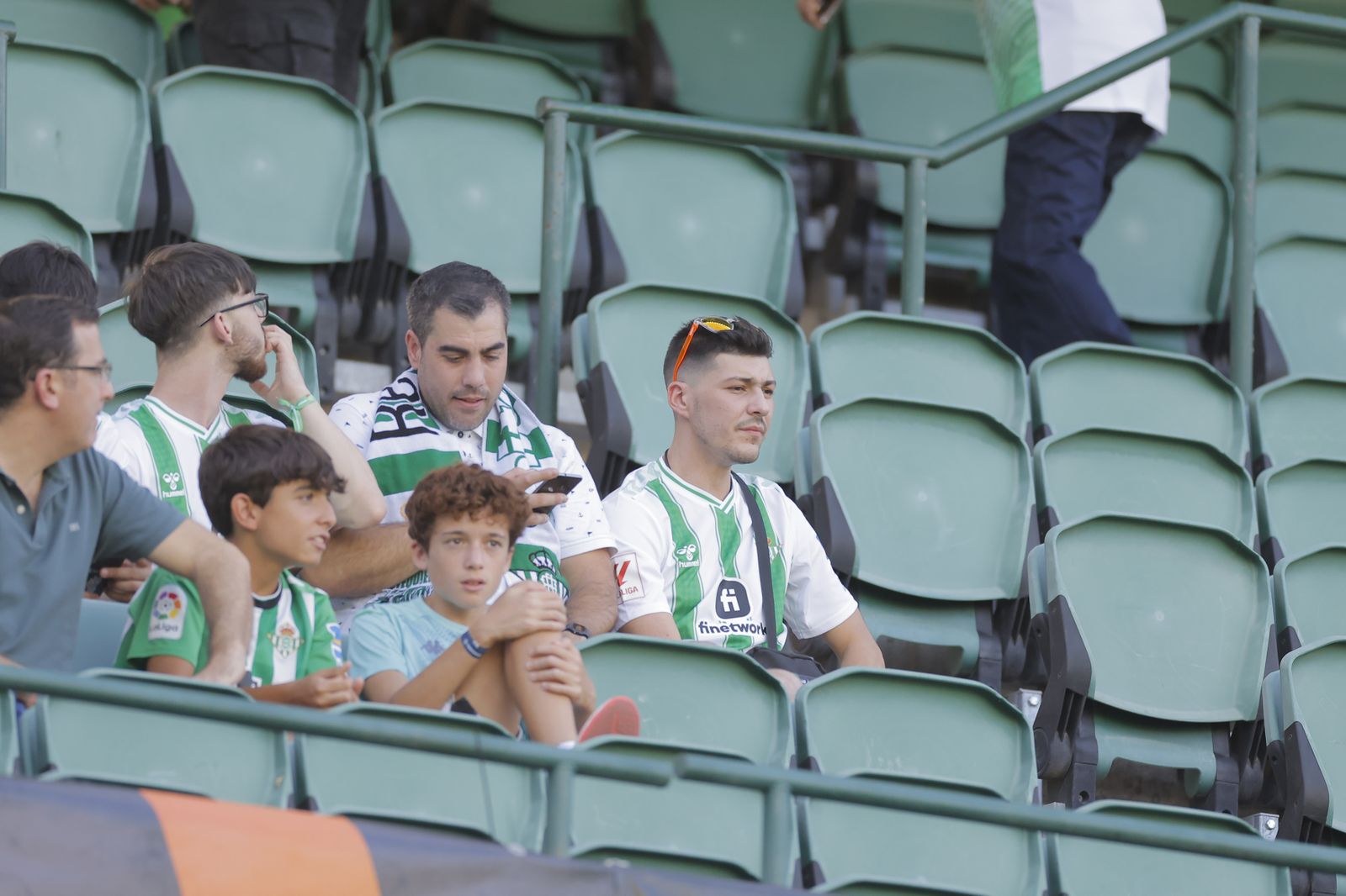 Búscate en la fotos del Betis-Sparta