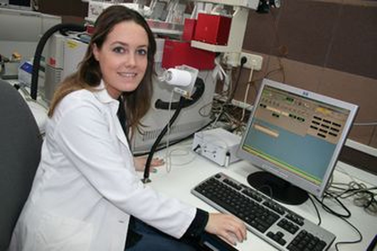 Vinagre de fresa criado en probeta