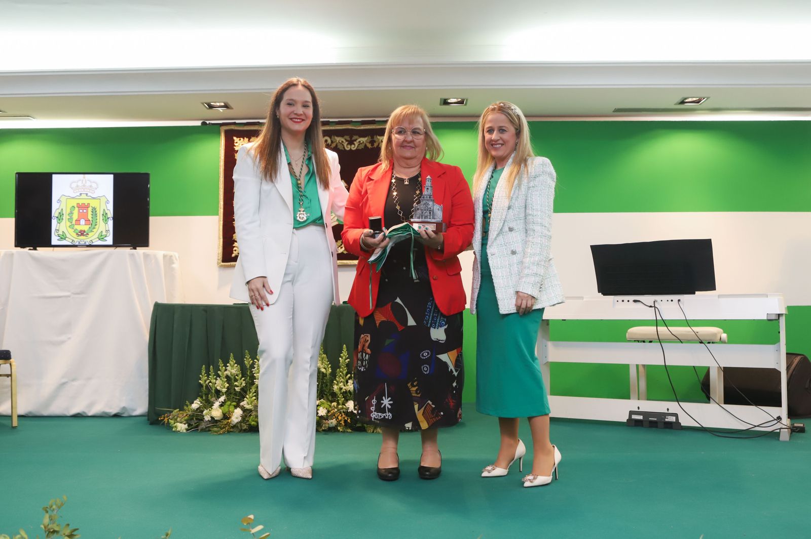 Las fotos de los galardonados del 28-F en Los Barrios.