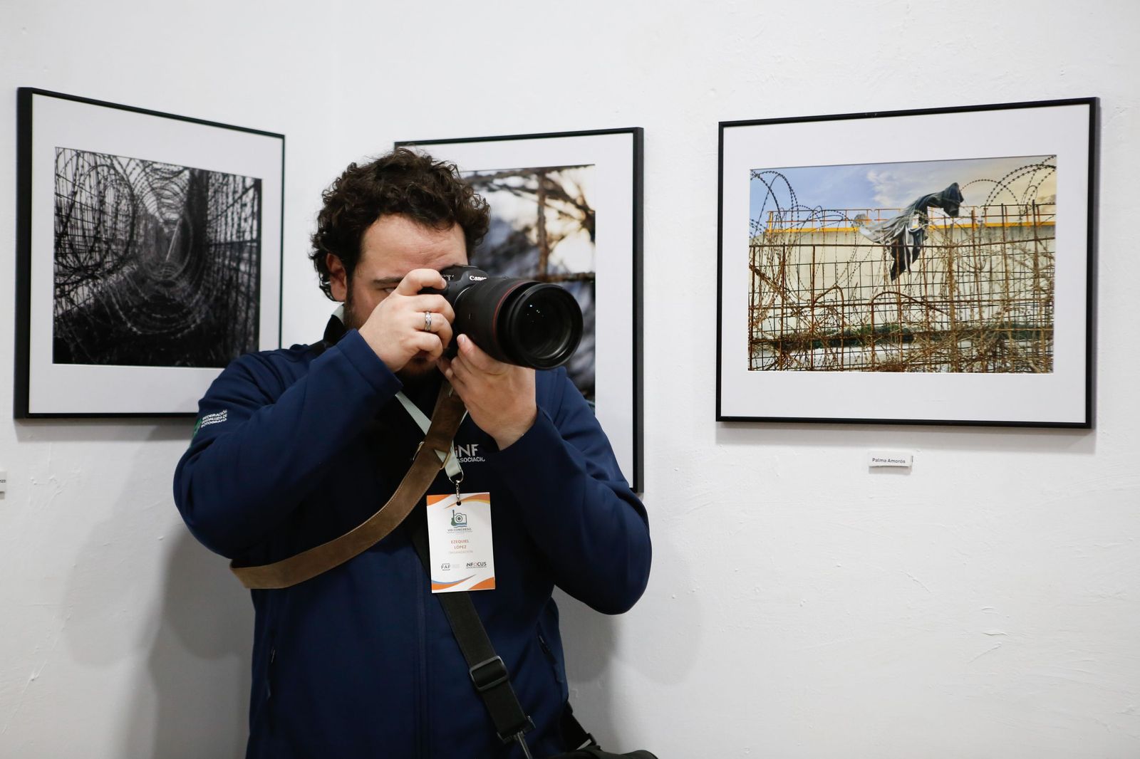 Fotos de la exposición de Infocus sobre la Verja de Gibraltar
